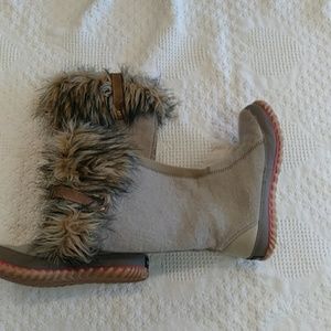 Women Sorel fleece boots sz 7